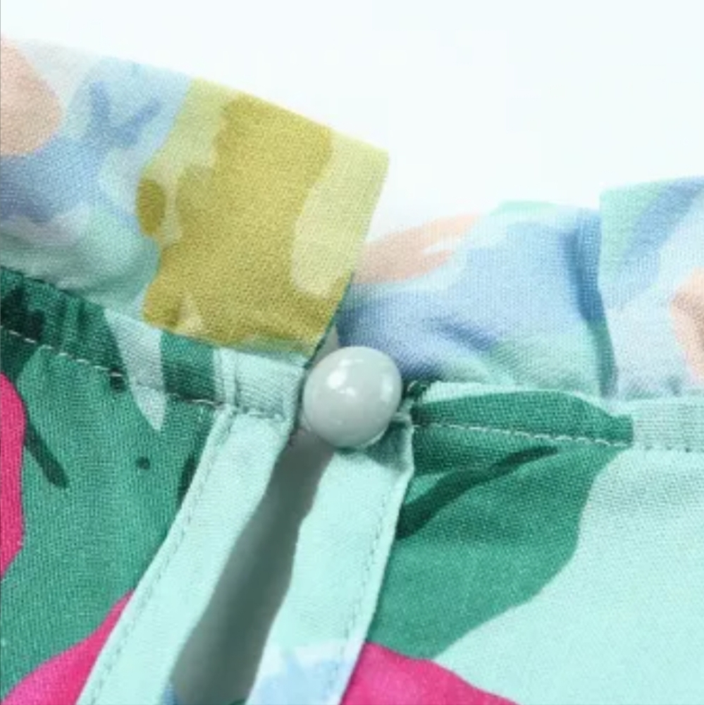 New Green floral top - Picture 8 of 16